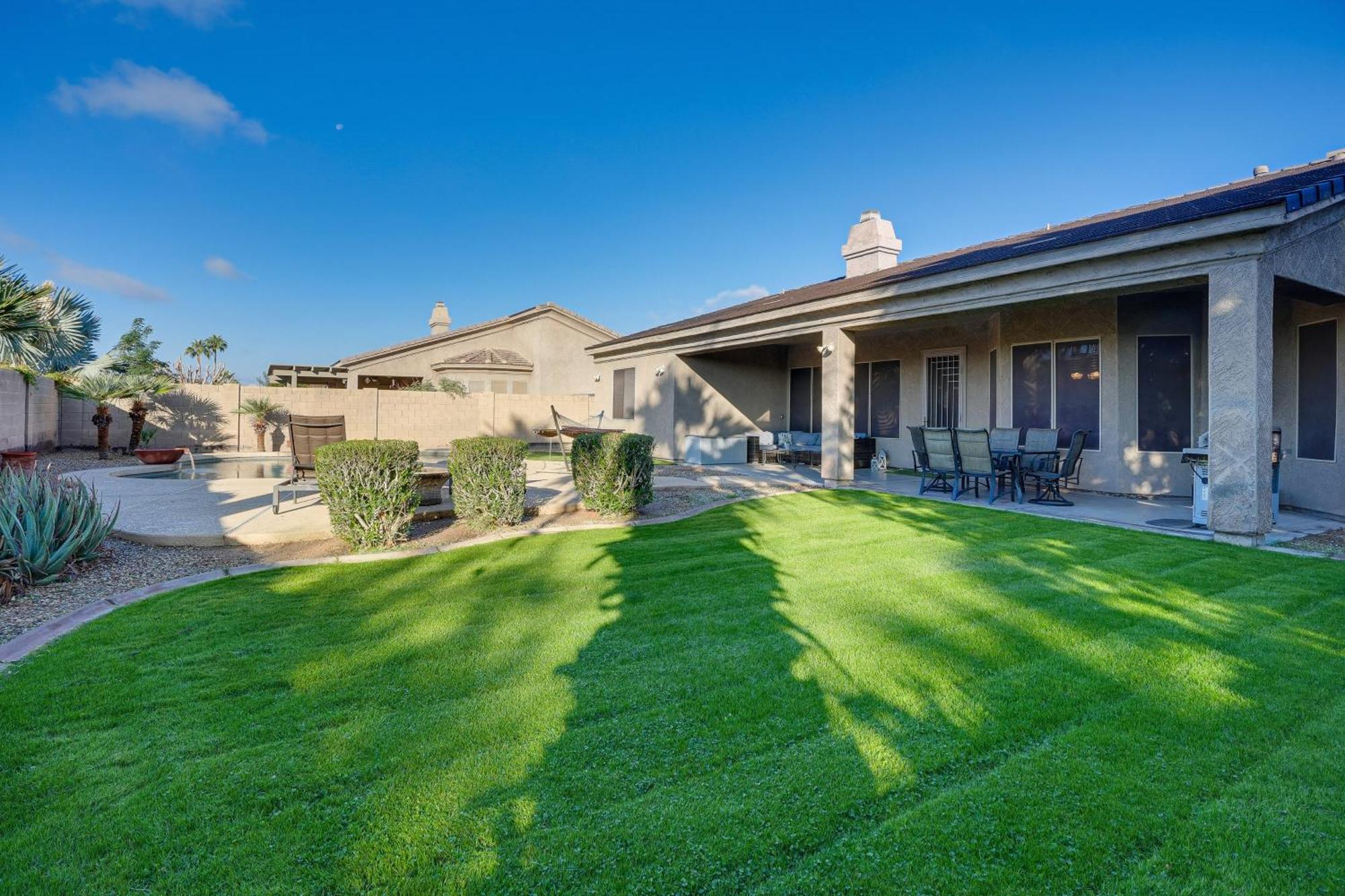 Goodyear Group Getaway With Pool And Putting Green Luaran gambar